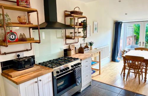 Spacious Victorian townhouse with Cathedral views - Foto 2