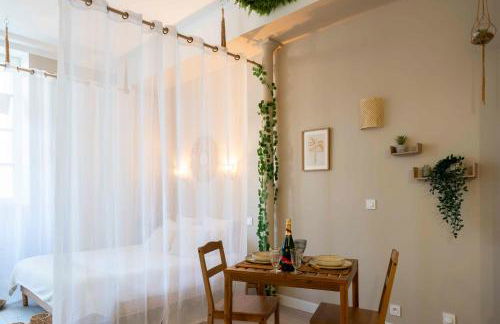 Suite sensuelle balnéothérapie et fauteuil tantra - Foto 11