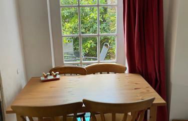 Robinsons Cottage, central and quiet - Foto 10