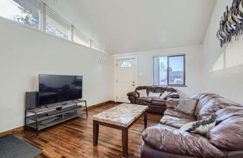 Vaulted Ceilings, Natural Light Apt near Olde Town - Foto 29