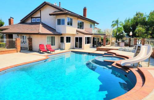 Stunning Panoramic Waterfront Pool Home Escape - Foto 7