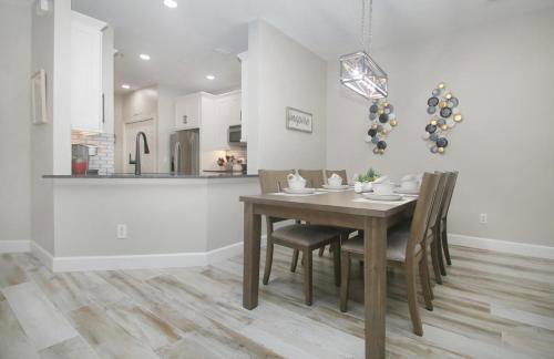 Gated 3BR 3BA Townhome Near Disney w Pool and Gym - Foto 16