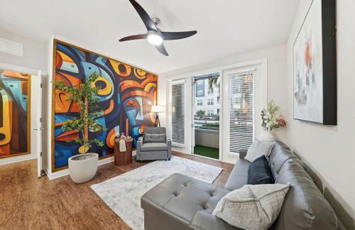 Stylish 2BR w Pool Pet-Friendly Unit #13 - Foto 1