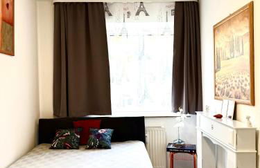 Welcome to Messe! Two-bedroom SmartApartment &Balcony - Foto 4