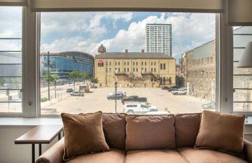 Deer District Studio Apt - One Block from Fiserv and Baird - Foto 2