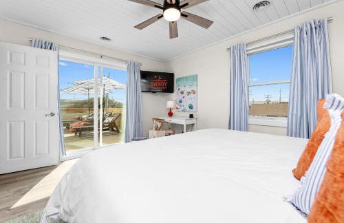 Oceanside Cottage -3BDR 2BA-Walk to Beach! - Foto 7