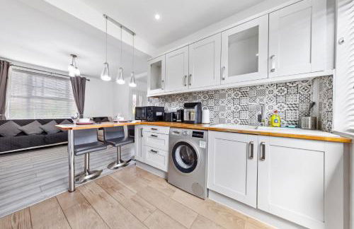 2-Bed House, Bromley, Free Parking, 30 min to Central London - Sleeps 6 - Foto 19