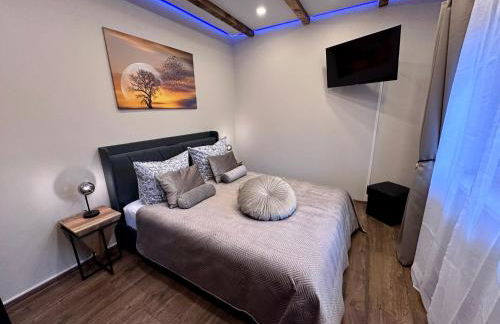 Ferienhaus MILA - Pool, Sauna, Whirlwanne, 5000qm Privatgelände mit Bolzplatz - Foto 9