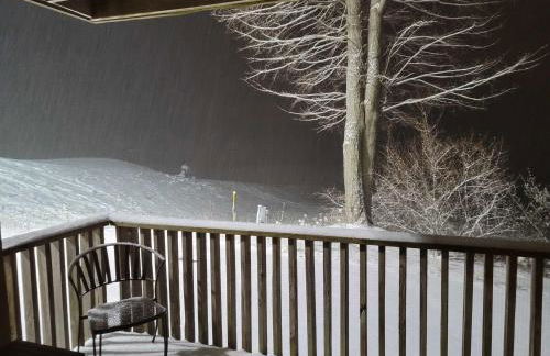 Spacious Condo with Pool Pass! - Foto 46