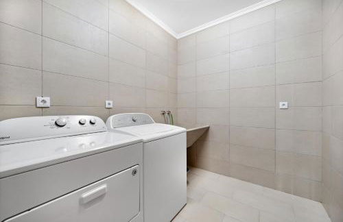 Calheta Paradise Holiday Home - Free Parking & Views - Photo 22