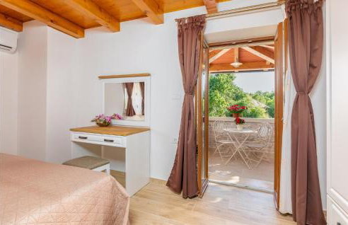 Cozy Home In Rojnici With Wifi - Photo 27