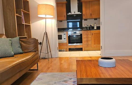 Charming Two Bedroom apartment with Balcony - Foto 6