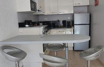 A 2 pas du port, du centre, du marché provençal, des plages quartier calme - Foto 3