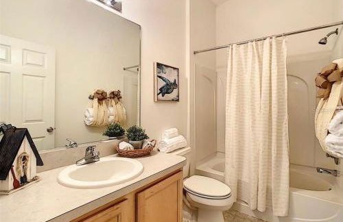 Cozy home, Right Next Door to Lake Sumter Square! - Foto 15