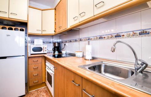 Awesome Apartment In Santa Pola - Photo 13