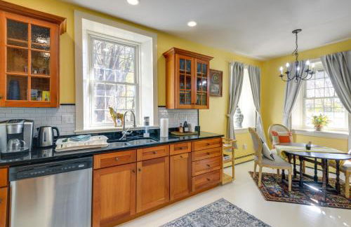 Historic New Hampshire Home 1 Mi to Boat Launch - Foto 8