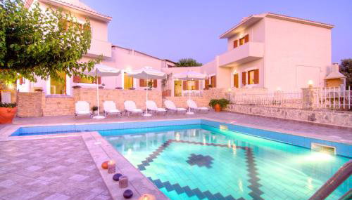 Antigoni Villa, Spacious Nature Retreat with Pool, By ThinkVilla - Foto 3