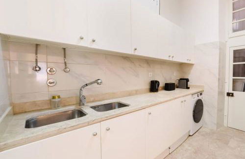 Luxury 5BR Apt Castle Views in HeartofLisbon - Foto 90