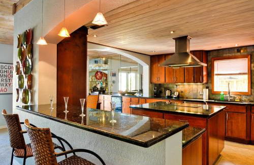 Bay Breeze House Waterfront home with pool - Foto 9