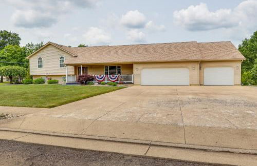 WFH-Friendly Columbiana Vacation Rental with Deck! - Foto 27