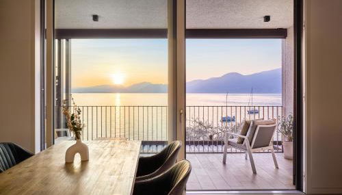 SalvatoreHomes - Luxurious Dreamview Waterfront Apartment in Torri del Benaco with Pool - Casa Azura - a 5 Star Luxury Collection at Lake Garda - Foto 3