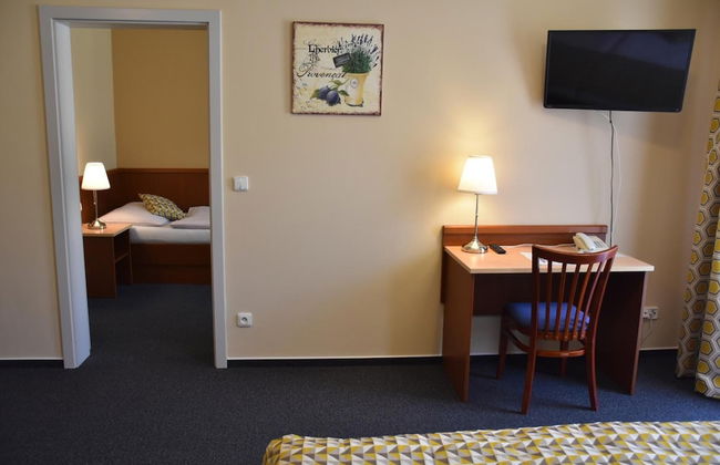 Aparthotel Austria Suites - Foto 26