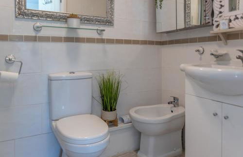 Charming 17th Cent Secluded Country Cottage Garden - Pass the Keys - Photo 29