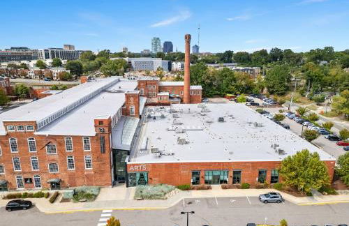 7 Min walk to Golden Belt - 4 Min Drive to Downtown - 7 to Duke - Photo 50