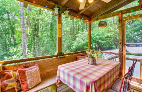 Rustic Cabin with Porches 8 Mi to Tallulah Gorge! - Photo 23