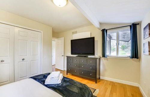 Bloomfield Retreat with Pool 6 Mi to Riverside Park - Foto 19