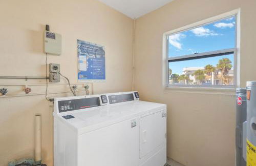 Where the Sun Meets the Water - Foto 19