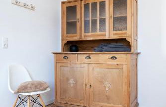 FeelsLikeHome - Schöne&zentral angebundene Altbauwohnung mit Parkplatz - Foto 6