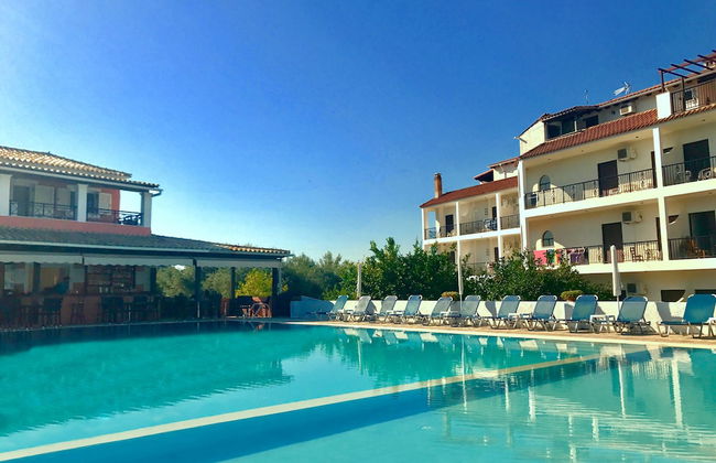 Ccb Bruskos Hotel - Foto 1