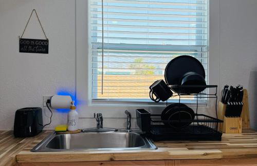 Private, cozy, beach guest-suite C - Photo 9