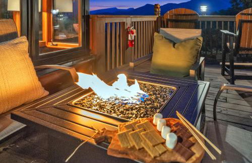 Family Chalet With Sauna, HotTub, Heavenly Views! Mins to Downtown! - Foto 39