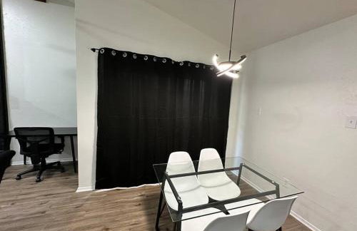 Newly Updated Cozy Home - Foto 17