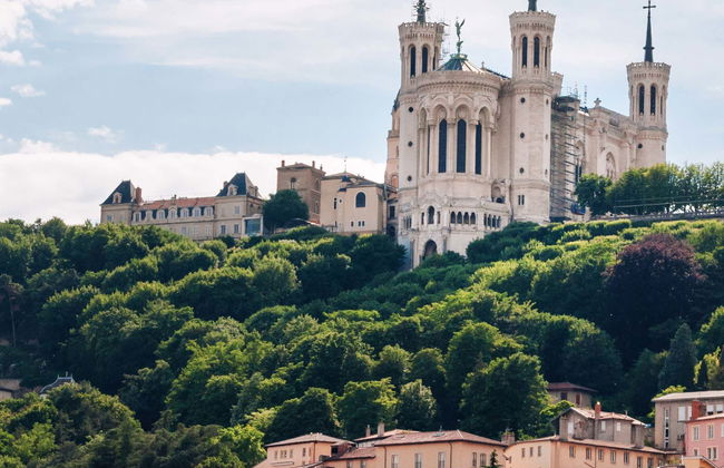 Guided Tour of Lyon - Photo 2
