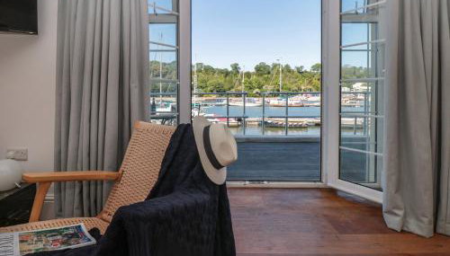 Shipwrights - Photo 4