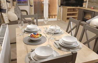 Hillingworth's Hot Tub Retreat - Lochmaben - Photo 7