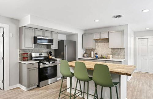 Ground Apt 5 Min to Holiday Valley King bed & Bunk - Foto 1