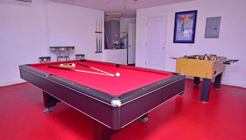 Comfortable Pool Home with Spa & Games Room Close to Disney - Foto 5