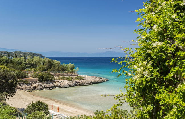 Electra Beachfront Villa - Photo 41