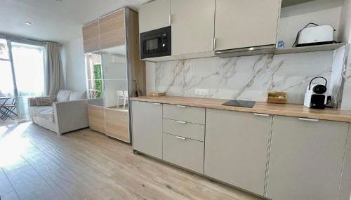 Azur & Chill - à proximité Mer Train Bus Aéroport - Foto 2, stove, dishwasher, wardrobe, toaster