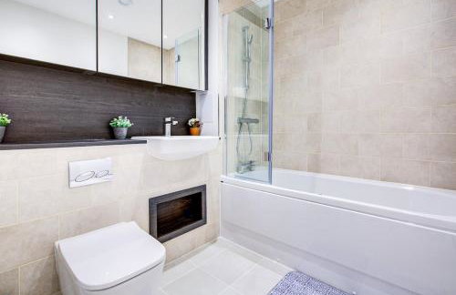 2BR Flat - Walk to Elizabeth Line - Free Parking - Foto 14