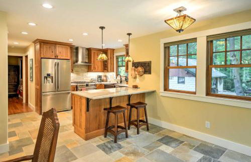 Sugar Berry Craftsman Home in Laughlintown - Foto 10