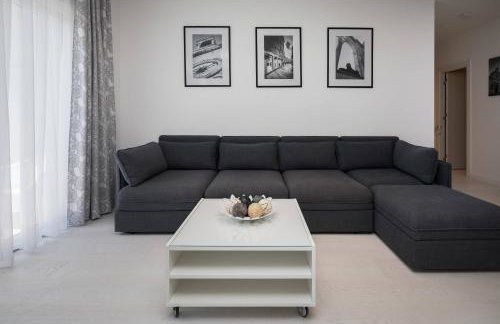 S Luxury Apartments - Photo 23