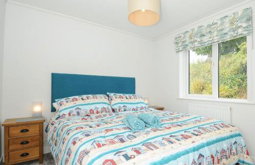 Midway Lodge - Photo 16