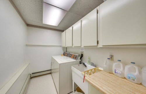 Charming Retreat with Deck about 4 Mi From Casco Bay! - Foto 25