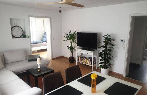 RK79 Ferienwohnung mit 4 Zimmer, Garten und Pool nähe Klinikum U-Bahn & S-Bahn zum Messegelände Nürnberg - Foto 26