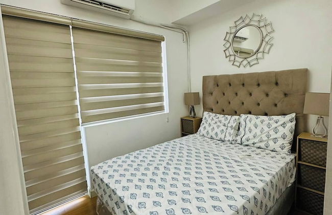 Taguig 1 Bedroom with Balcony Near Bgc - Photo 2